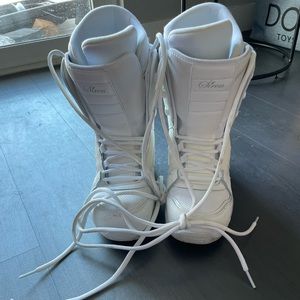 Women's Siren snowboardbooats
